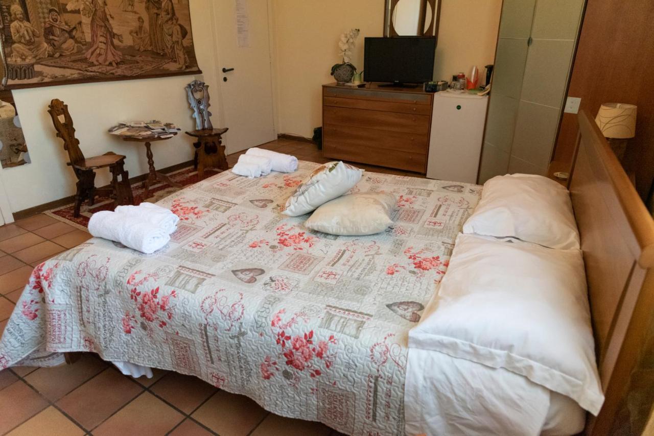 Hause Megghi Apartment Gambassi Terme Exterior photo